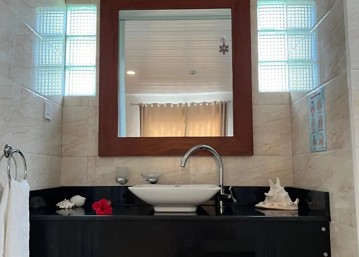 Creole Pearl Self-catering * Victoria